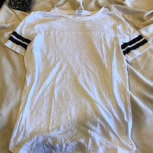 Women’s pink Victoria’s Secret t shirt